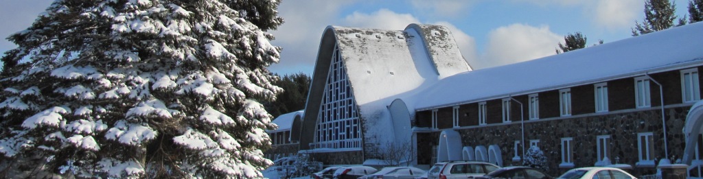 Photo du Centre Jean-Paul-Régimbal en hiver